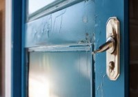 氟碳漆防盗门翻新指南：轻松焕新，安全升级