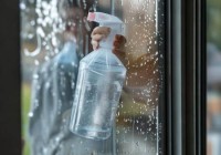 阳台油烟机玻璃打眼清洗攻略