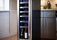 红酒柜：风冷与直冷，哪款更适合您的酒藏需求？