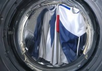 洗衣机清洗球衣可行吗？