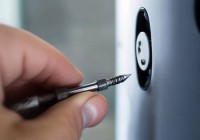 樱雪热水器客服热线全天候服务详述@热水器螺丝细线揭秘：隐藏的安装技巧